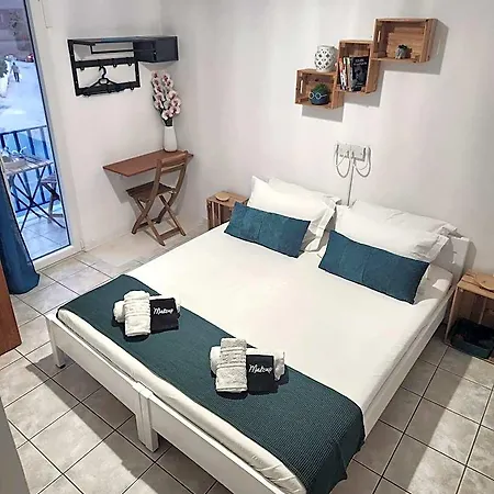 Kato Yialos Hotel *