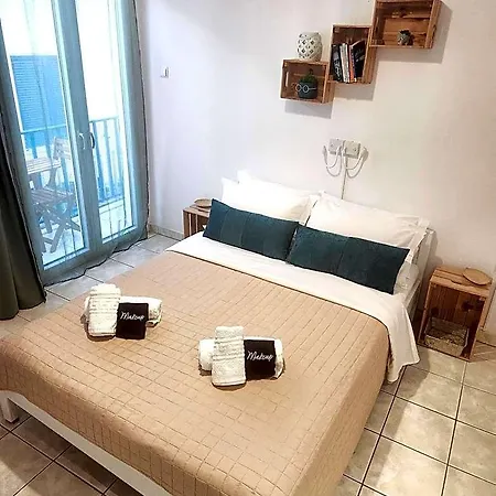 Kato Yialos Hotel *